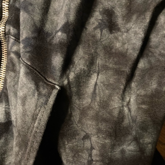 Baea Women’s Full Zip Hoodie - Picture 3 of 6